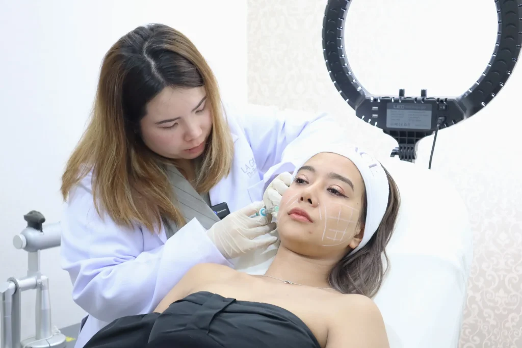 ฉีด SkinVive โดยแพทย์